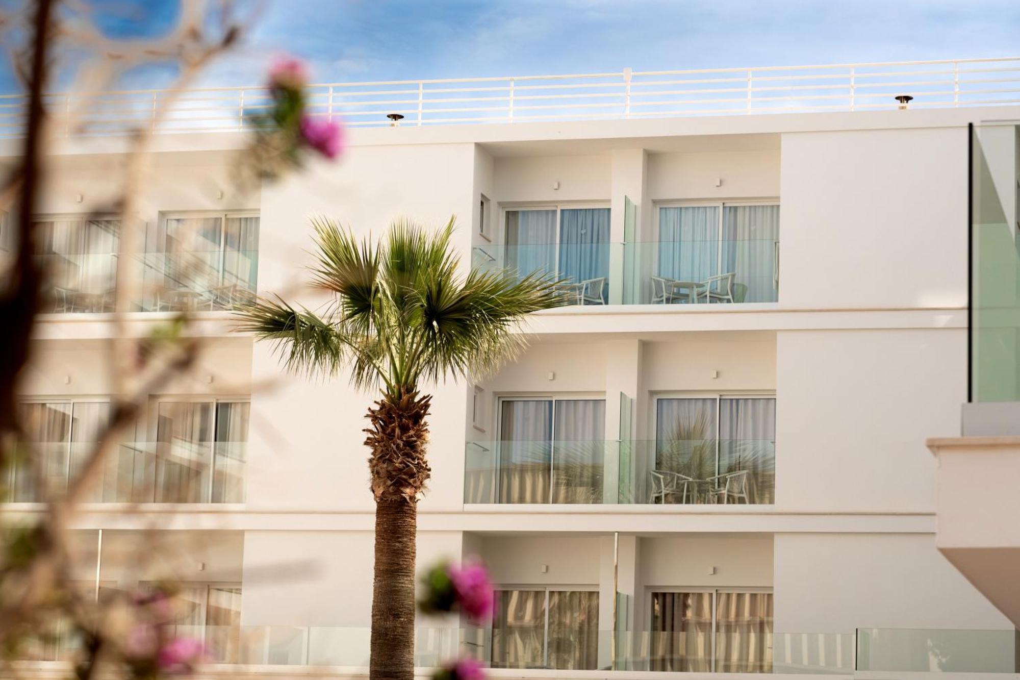 Hotel Capricho Cala Ratjada  Extérieur photo